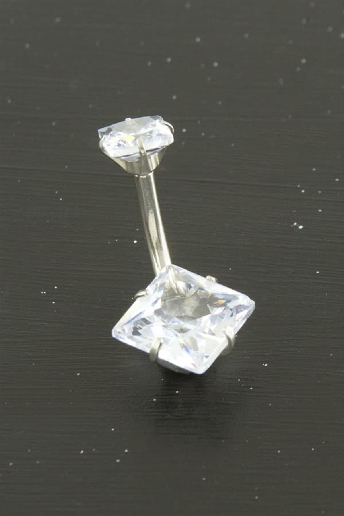 Kare Zirkon Taşlı Çelik Piercing 1 Adet - Gümüş Rengi