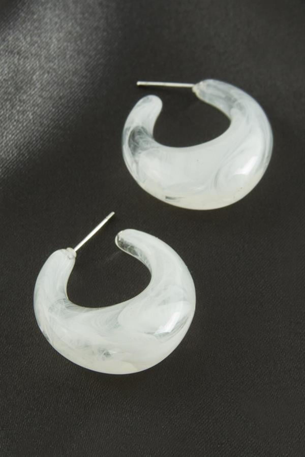 Oval Plastik Küpe - Gri