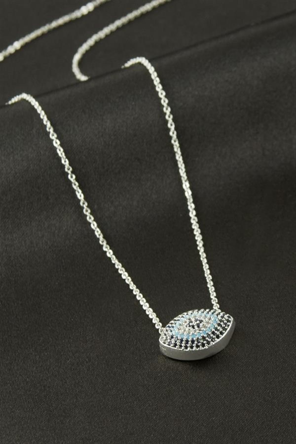 Oval Zirkon Taşlı Kolye - Gümüş Rengi